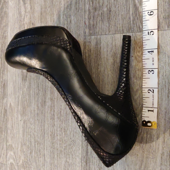 Pumps - Picture 6 of 6